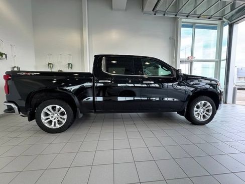 Certified 2023 Chevrolet Silverado 1500 LTZ AWD/4WD image 33