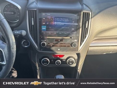 Used 2020 Subaru Crosstrek 2.0i Limited w/ Moonroof Package w/Navigation image 31