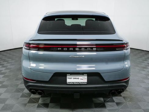 New 2026 Porsche Cayenne Coupe AWD/4WD image 32