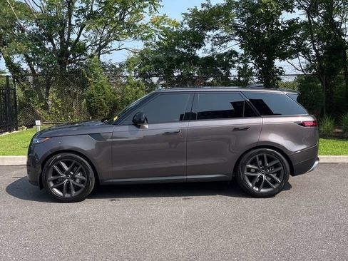 Certified 2025 Land Rover Range Rover Sport SE AWD/4WD image 7