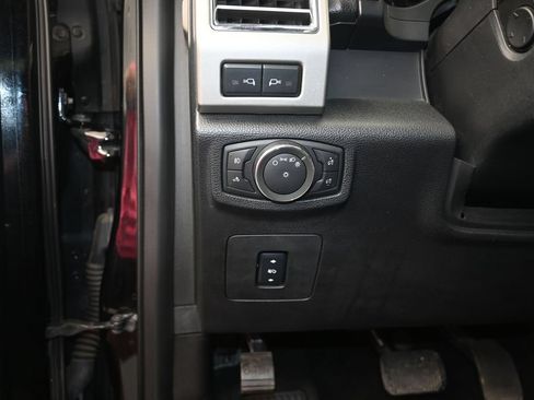 Used 2016 Ford F150 Lariat w/ Equipment Group 502A Luxury AWD/4WD image 12