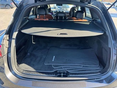 Used 2024 Mercedes-Benz GLC 300 4MATIC image 9