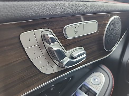 Used 2021 Mercedes-Benz GLC 43 AMG 4MATIC image 38