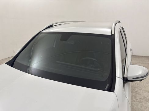 Used 2021 Mercedes-Benz GLB 250 image 14