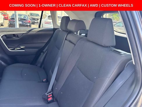 Used 2024 Toyota RAV4 LE AWD/4WD image 12