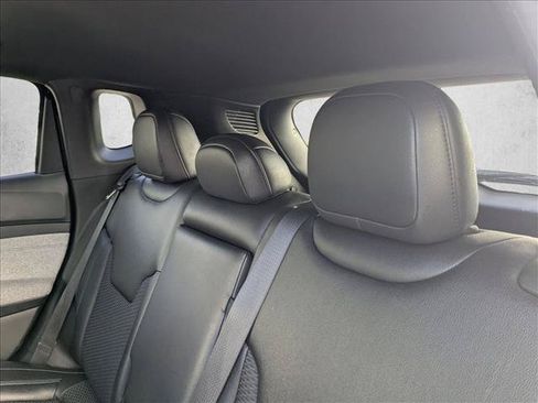 Used 2024 Jeep Compass Latitude AWD/4WD image 15