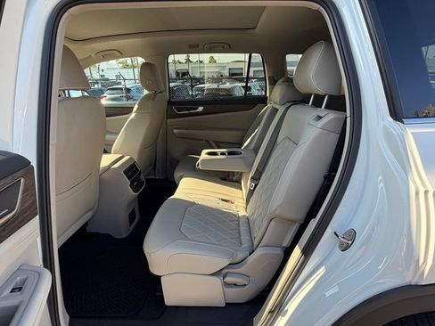 Certified 2026 Volkswagen Atlas SEL Premium R-Line AWD/4WD image 14