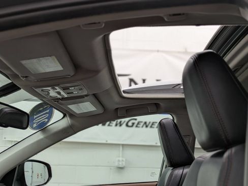 Used 2013 Toyota RAV4 Limited AWD/4WD image 7