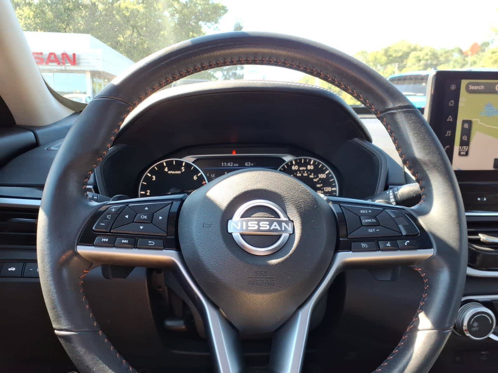 Certified 2024 Nissan Altima 2.5 SR w/ SR Premium Package AWD/4WD image 23