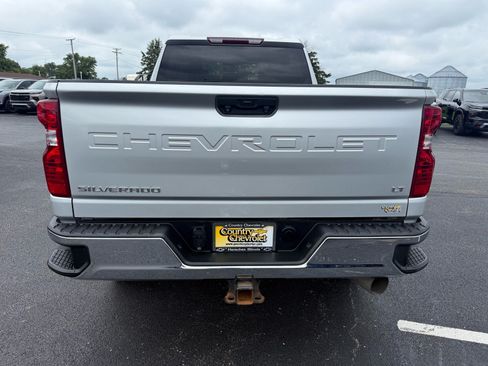 Used 2022 Chevrolet Silverado 3500 LT w/ Convenience Package AWD/4WD image 4