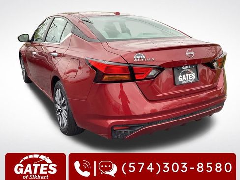 Used 2025 Nissan Altima 2.5 SV FWD image 7
