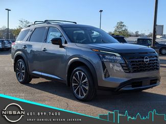 New 2026 Nissan Pathfinder Platinum video 1