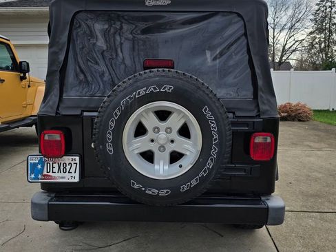 Used 2006 Jeep Wrangler Unlimited image 1