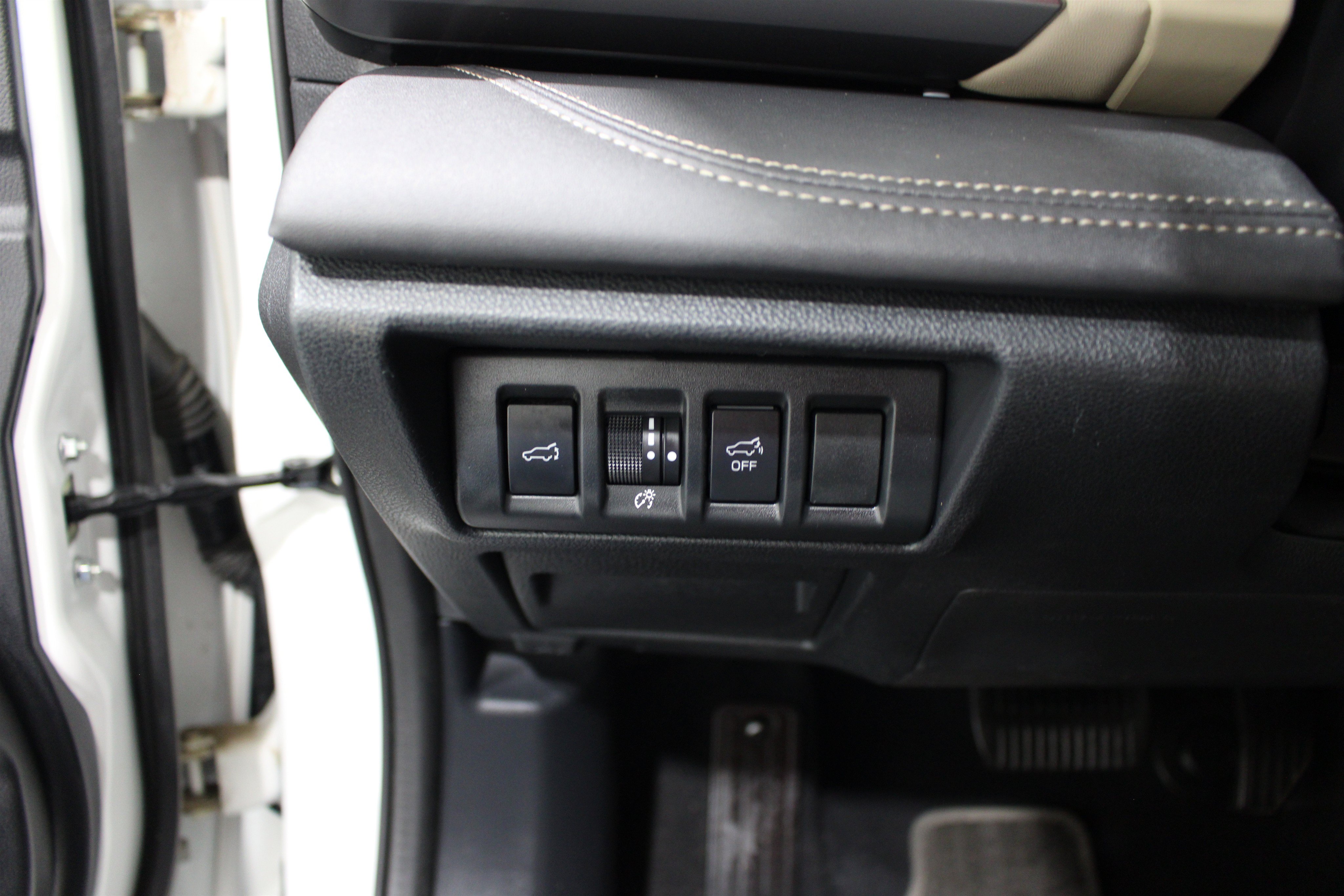 Used 2024 Subaru Outback Limited XT AWD/4WD image 9