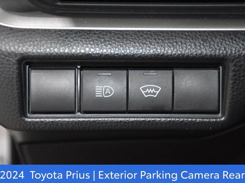 Used 2024 Toyota Prius LE image 9