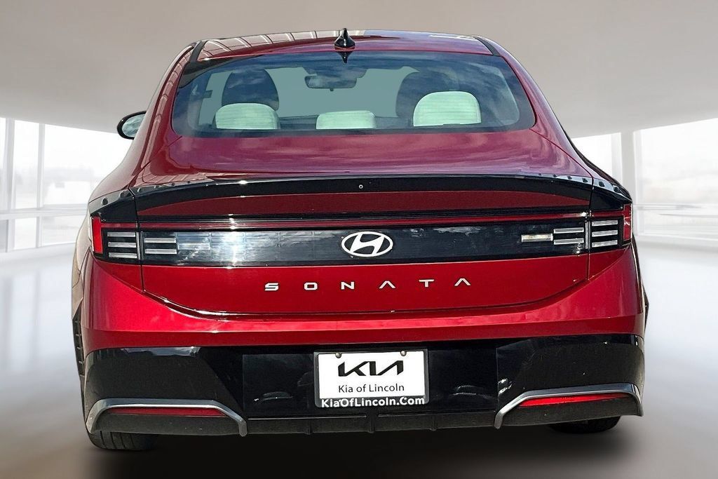 Used 2025 Hyundai Sonata SEL FWD image 5