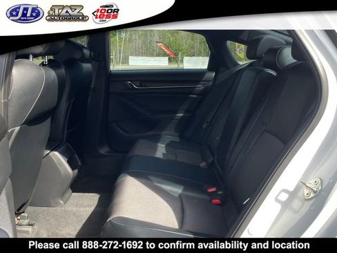 Used 2018 Honda Accord Sport image 12