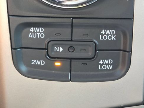 Used 2017 RAM 1500 Big Horn AWD/4WD image 16