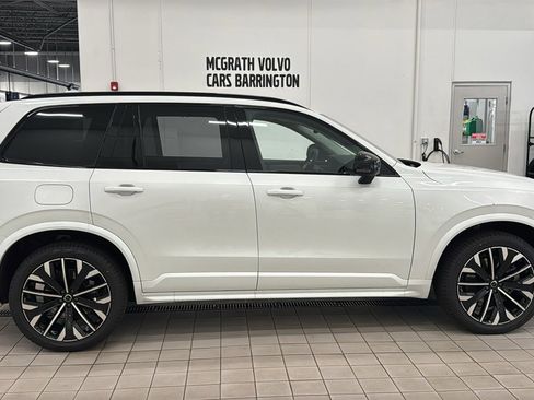 New 2026 Volvo XC90 T8 Ultra w/ Protection Package Premier AWD/4WD image 4