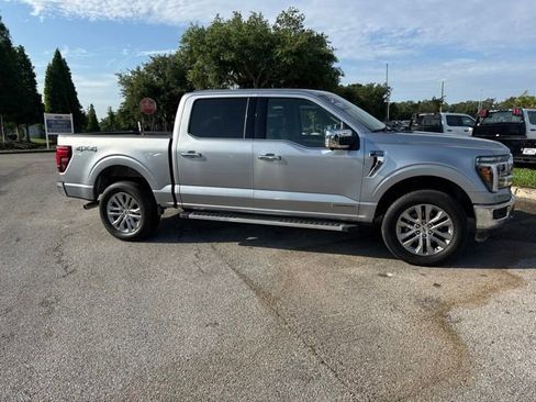 Used 2025 Ford F150 Lariat w/ Equipment Group 501A Mid AWD/4WD image 4