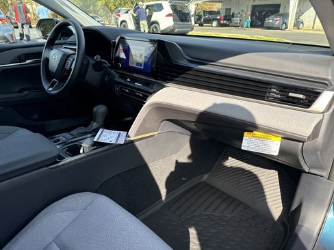 New 2025 Toyota Camry LE image 33