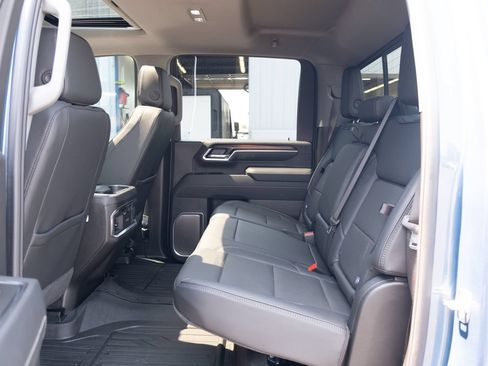 Used 2025 GMC Sierra 3500 Denali w/ Denali Reserve Package AWD/4WD image 19