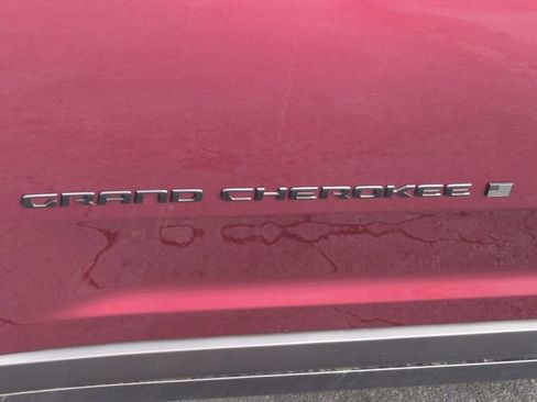New 2026 Jeep Grand Cherokee Altitude AWD/4WD image 42