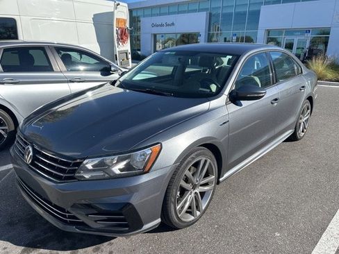Used 2018 Volkswagen Passat 2.0T R-Line image 22