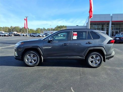 New 2025 Toyota RAV4 XLE w/ Convenience Package image 3