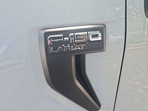 Used 2022 Ford F150 Lariat w/ Equipment Group 502A High image 10