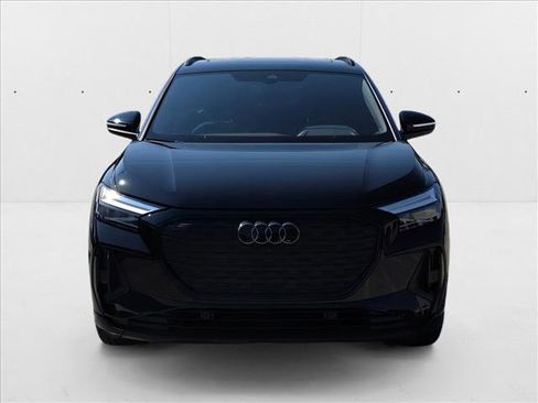 New 2026 Audi Q4 e-tron Premium image 2