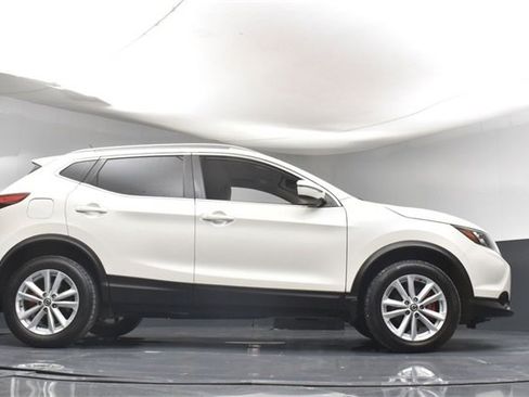Used 2019 Nissan Rogue Sport SV image 38
