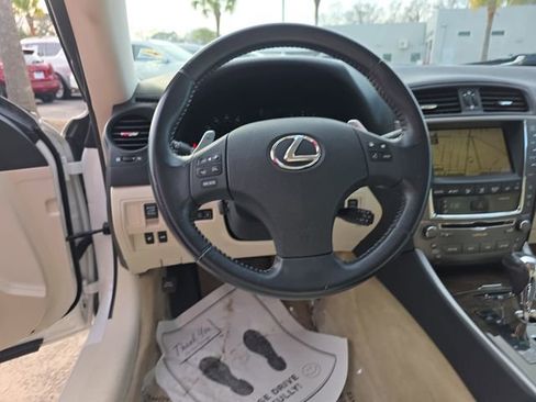 Used 2010 Lexus IS 250C image 18