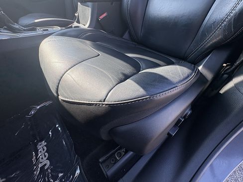 Used 2016 Jeep Cherokee Limited AWD/4WD image 31