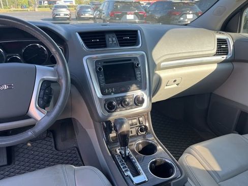 Used 2017 GMC Acadia Limited SLT image 10
