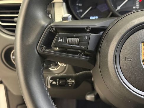 Certified 2026 Porsche Macan AWD/4WD image 21