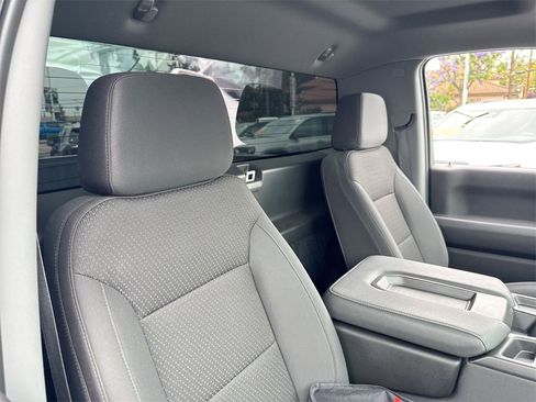 Used 2024 GMC Sierra 1500 Pro w/ Convenience Package image 28