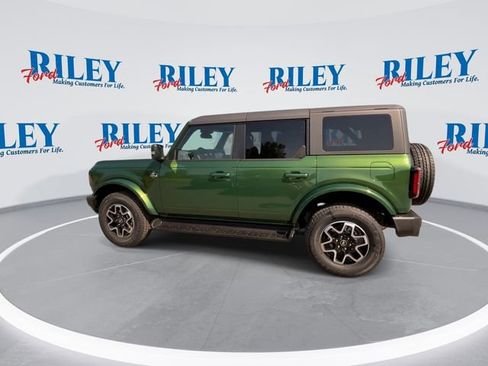 New 2025 Ford Bronco Outer Banks image 5