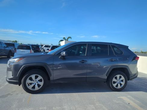Used 2023 Toyota RAV4 LE FWD image 8