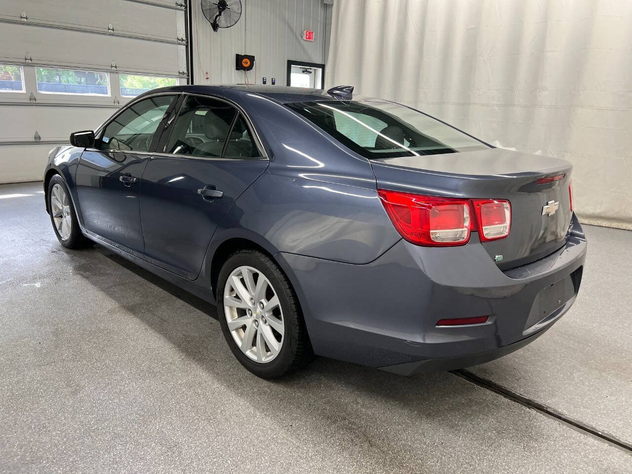 Used 2015 Chevrolet Malibu LT FWD image 6
