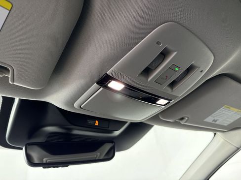 Used 2025 Nissan Murano Platinum w/ Cargo Package image 10