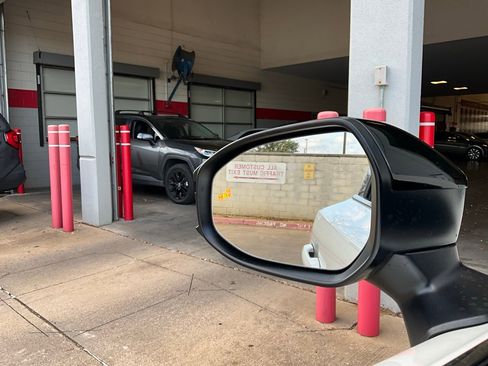 New 2025 Toyota Crown Signia image 21