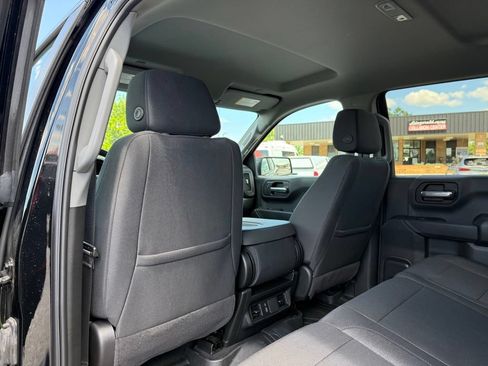 Used 2025 Chevrolet Silverado 1500 Custom Trail Boss AWD/4WD image 8