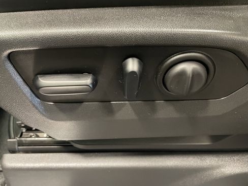 Used 2019 GMC Sierra 1500 SLT w/ SLT Premium Plus Package image 16