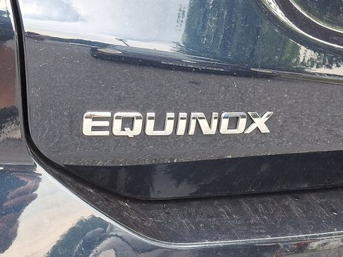 Used 2020 Chevrolet Equinox LT AWD/4WD image 10