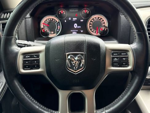 Used 2015 RAM 1500 Laramie w/ Convenience Group AWD/4WD image 32