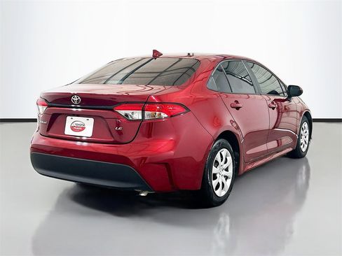 Used 2024 Toyota Corolla LE image 4