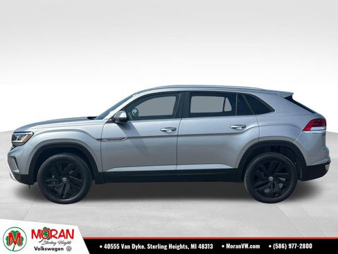 Certified 2023 Volkswagen Atlas Cross Sport SE w/ Panoramic Sunroof Package AWD/4WD image 2