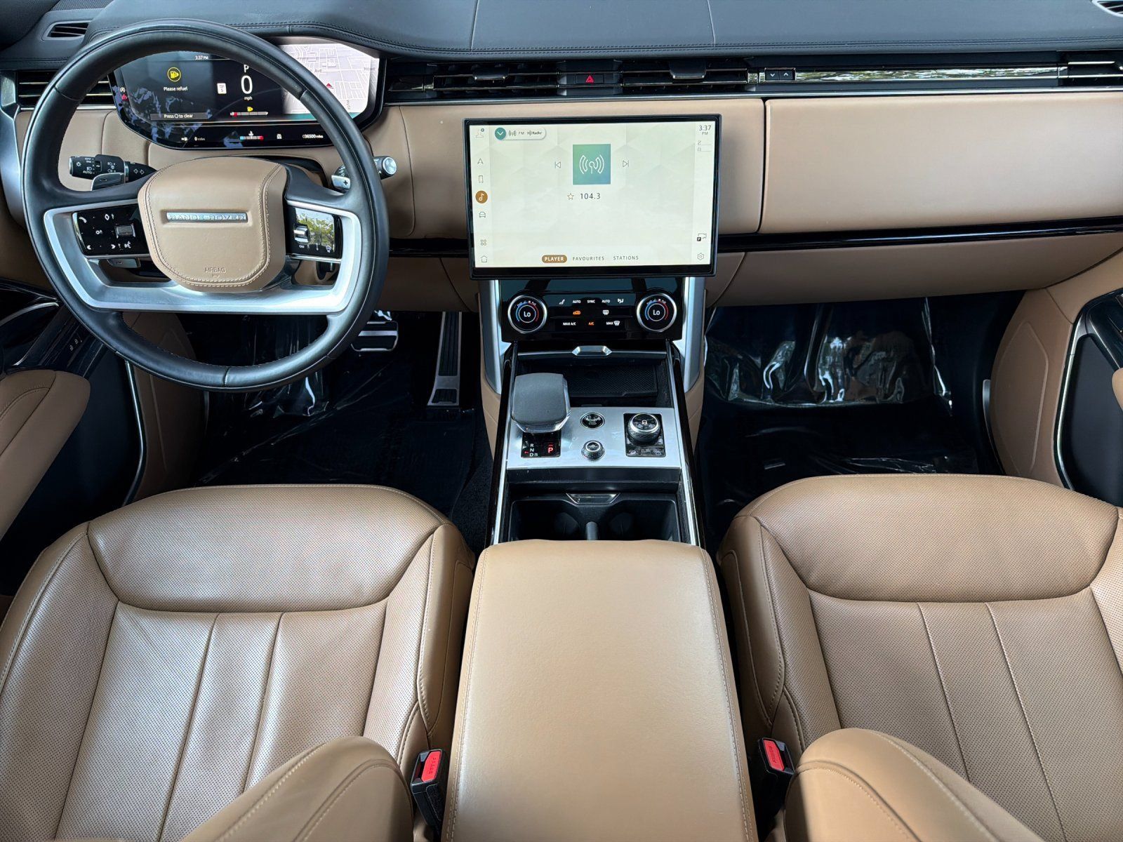 Used 2023 Land Rover Range Rover Long Wheelbase SE AWD/4WD image 12