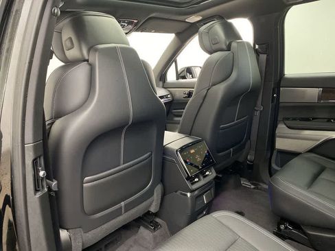 Certified 2026 Cadillac Vistiq Sport image 16